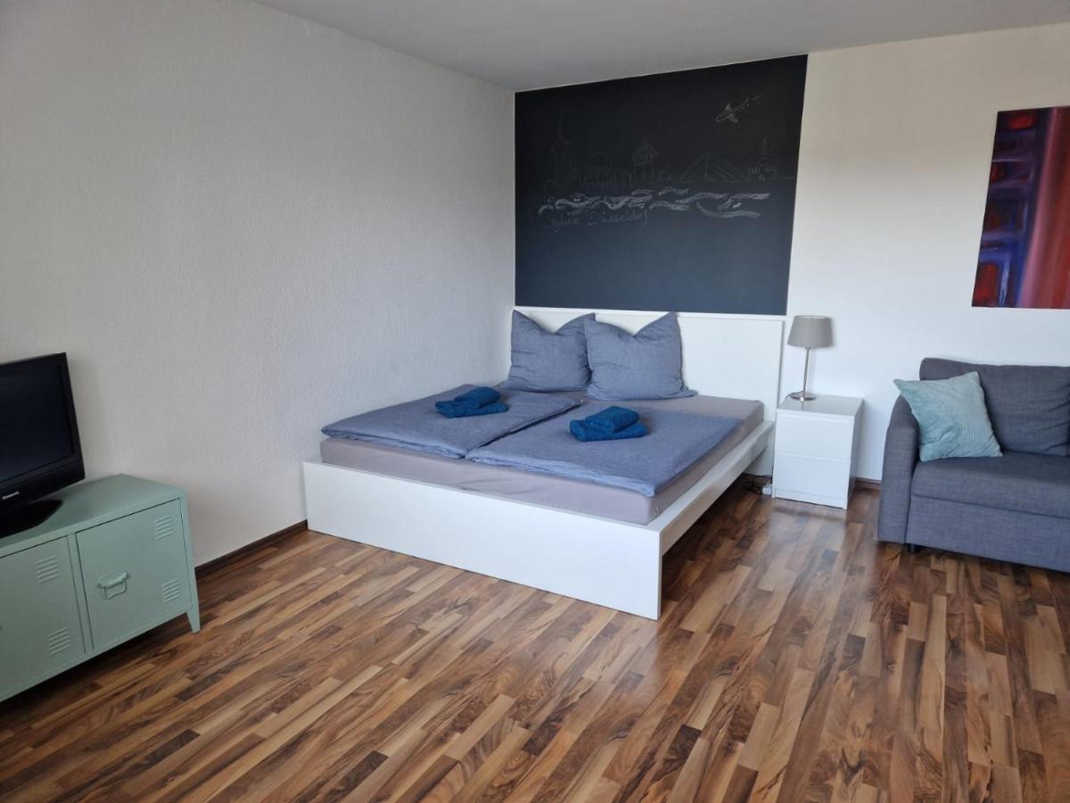 Ferienwohnung Well Located Flat With Balcony Düsseldorf Exterior foto